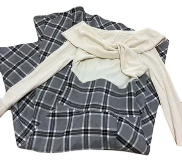 체크 무늬 긴팔 오프숄더 원피스 XS