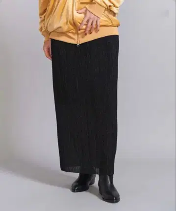 라메 플리츠 스커트