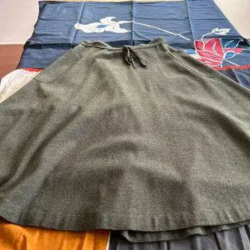 그레이 플레어 스커트 45 사이즈