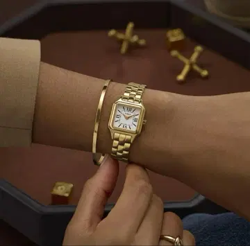 [ 신상 ] TIMEX 골드 스퀘어 손목시계