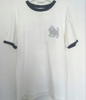 BugLug 이츠키 탄생 2025 T셔츠