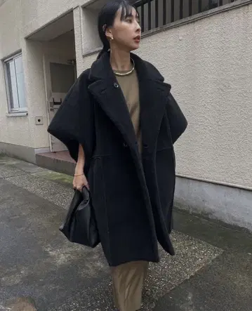 아메리 빈티지 리버서블 보아 판초 케이프 코트