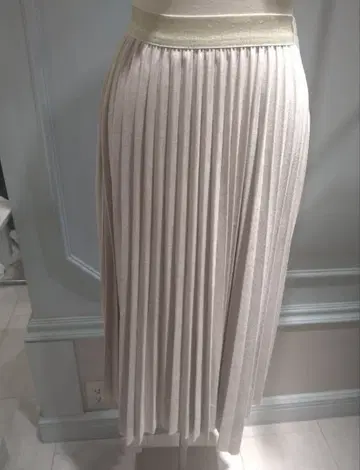 아모르카프리스 스웨이드 플리츠 롱 스커트 택 포함 미사용 새상품