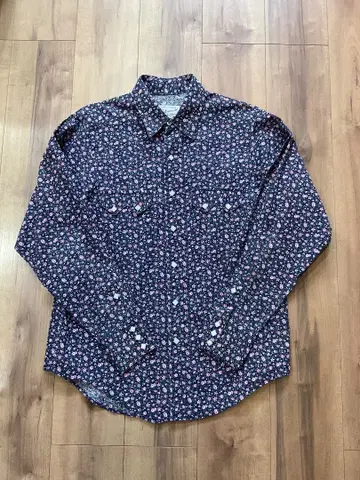 미사용에 가까운 락마운트 웨스턴 셔츠 미니 꽃무늬 네이비 핑크 L 사이즈