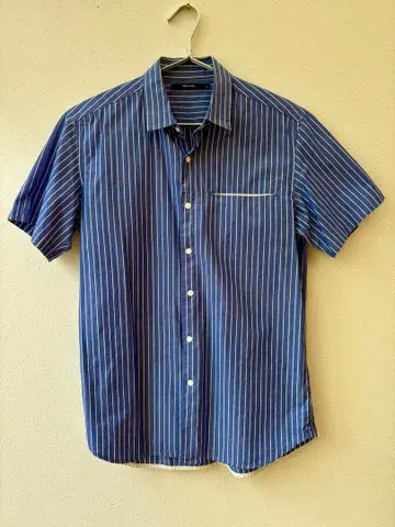 Niko and 스트라이프 반팔 셔츠 네이비 블루