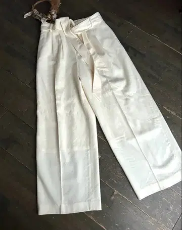 스픽 앤 스팬 화이트 울 팬츠