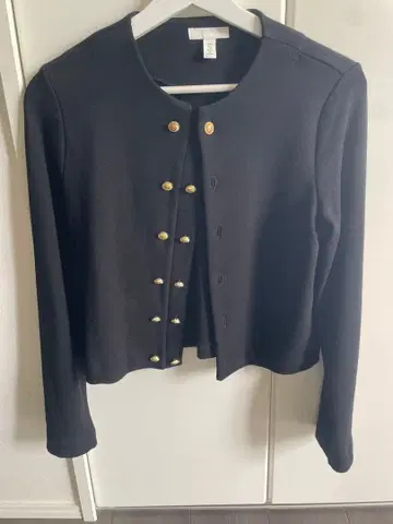 노카라 가디건 블랙 골드 버튼