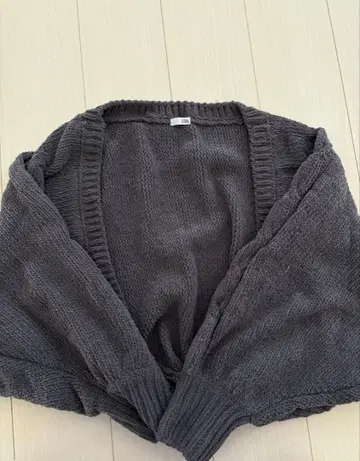 벌룬 슬리브 케이블 니트 볼레로