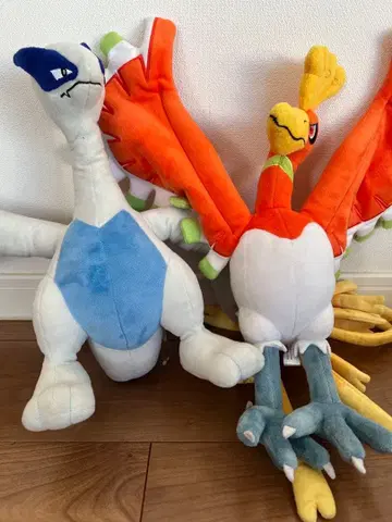 칠색조와 루기아의 봉제 인형 세트. 포켓몬 센터