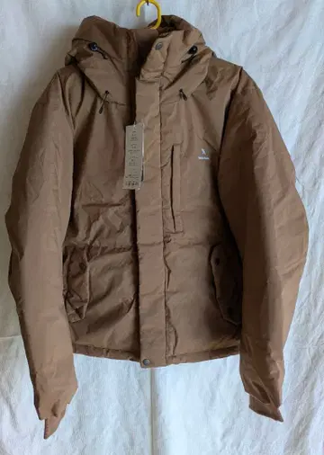 브라운 후드 부착 점퍼 4L