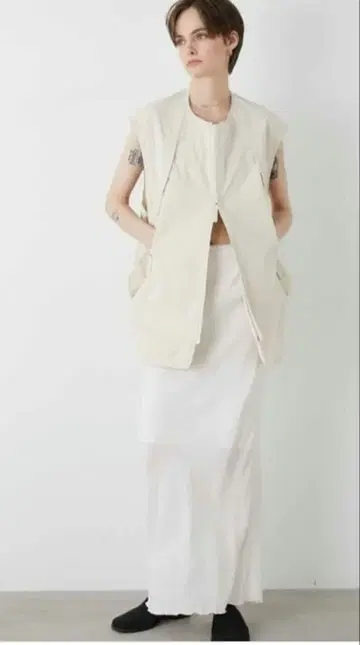 LA PEAU DE GEM teck vest 베이지 베스트 새상품