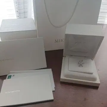 MIKIMOTO 눈꽃 핀 브로치