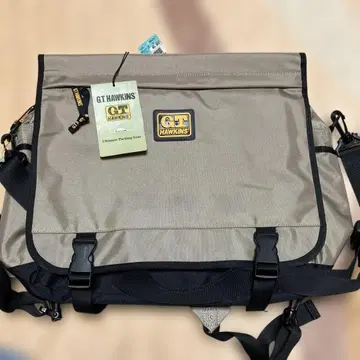 G.T. HAWKINS 숄더백 베이지