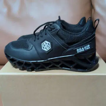 미사용 새상품 BEAXIS 밸런스 코어 블랙 스니커즈