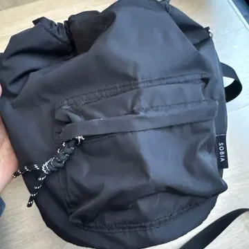 [ 새상품급 ] 블랙 나일론 숄더백