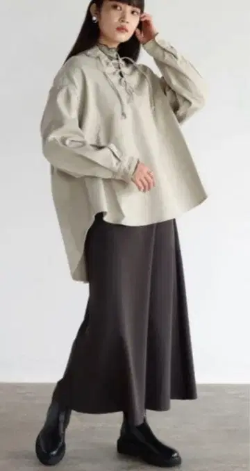 라디에이트 긴팔 상의 정가 16000엔