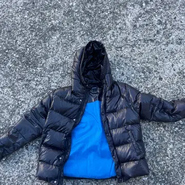 시네마 블랙 다운 자켓 L 사이즈