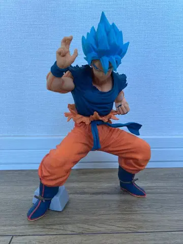 손오공 슈퍼 사이야인 블루 피규어