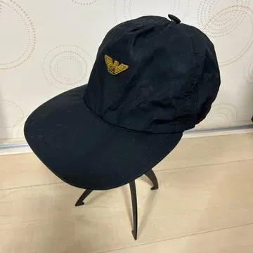 EMPORIO ARMANI. 로고 캡
