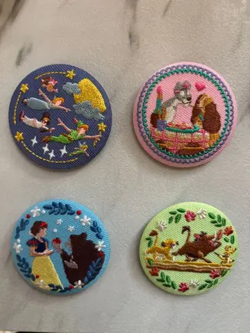디즈니 자수 캔 배지 4개 세트