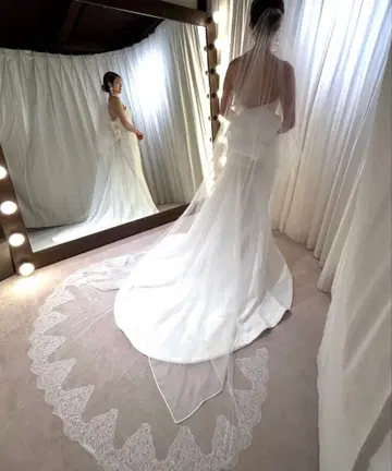 더 트리트 드레싱 롱 웨딩 베일