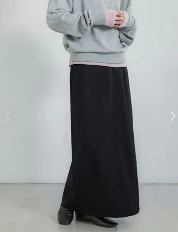 crewre 크루레 백 턱 내로우 스커트 사이즈 2