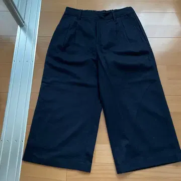 네이비 와이드 팬츠 울 50% 폴리에스테르 50%