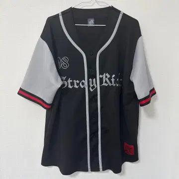 straykids ate 유니폼 아이엔