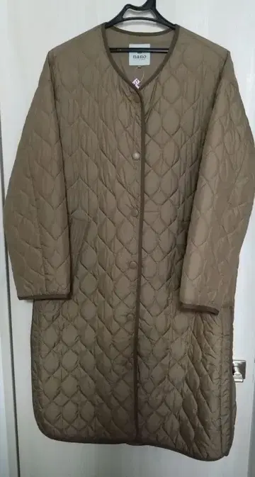 나노 유니버스 퀼팅 롱 자켓 베이지