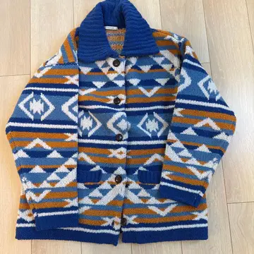 BAYFLOW 베이플로우 블루 기하학 패턴