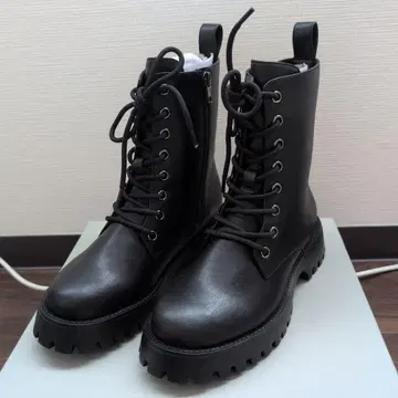 UNITED ARROWS 사이드 지퍼 부츠