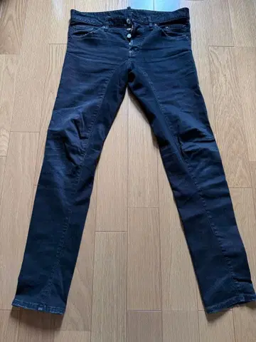 디스퀘어드 슬림핏 데님 팬츠 48