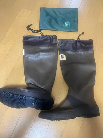 일본야생조사회 레인부츠 4L 브라운