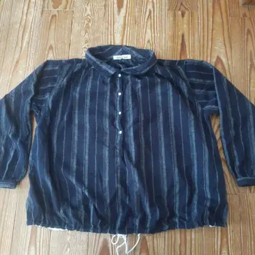 ARTE POVERA 네이비 스트라이프 셔츠 면 소재