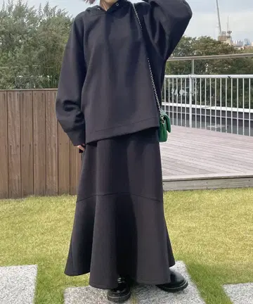 un dix cors 종이상자 니트 셋업 블랙