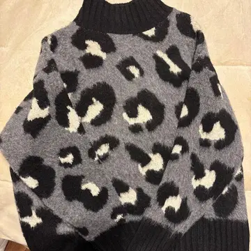 AZUL BY MOUSSY 레오파드 무늬 니트 F