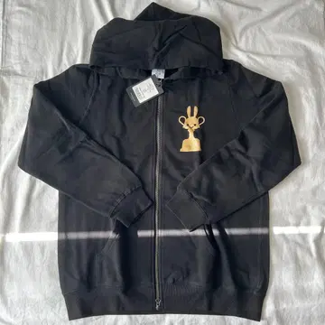 CUNE 후드티 L 사이즈 25주년 트로피