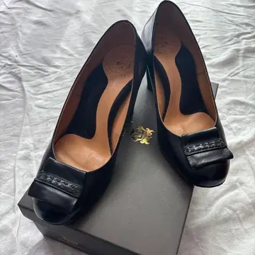 chausse ReaLine / 쇼세리아라인 펌프스