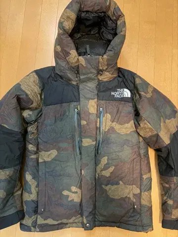 THE NORTH FACE 발트로 라이트 자켓 카모플라주