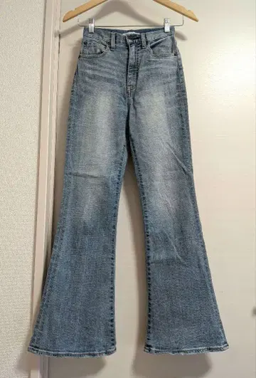 MOUSSY JW 벨 플레어 데님 하의 23인치