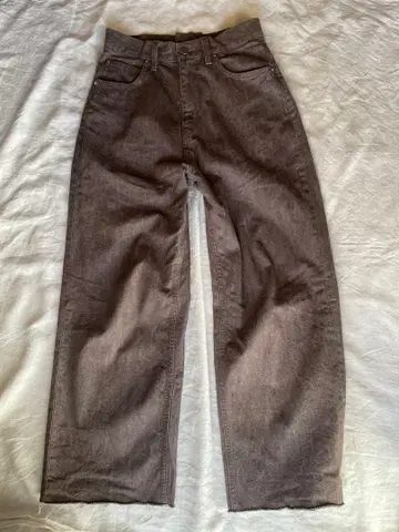 attisession 브라운 스트레이트 데님 컷오프 밑단