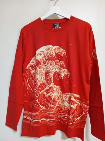 파달 빨간색 파도 디자인 롱 슬리브 T셔츠 택 포함