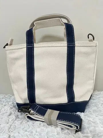 새상품 엘엘빈 숄더 스트랩 지퍼 토트백 스몰