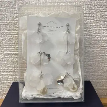 paru amour 실버 플라워 귀찌