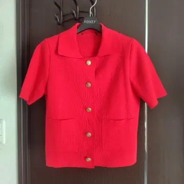 자라 레드 반팔 니트탑 골드 버튼 포함