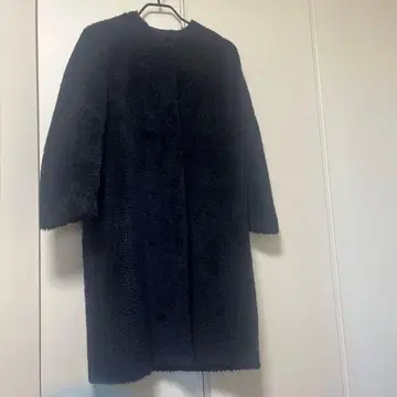 네이비 보아 롱 코트 emmi