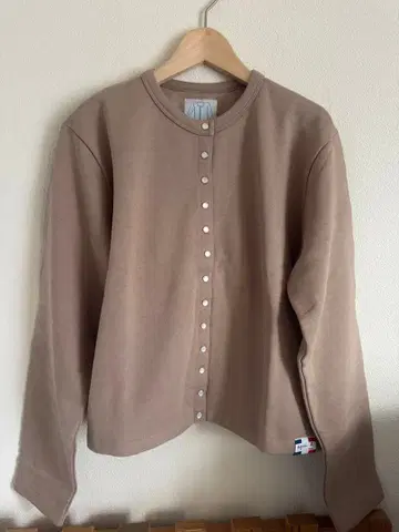 [ 새상품 ] agnes b. 에네스베 가디건 프레션 M 베이지