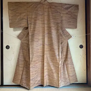 색 오시마 금빛 브라운 구름 패턴