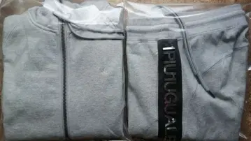 새상품급 1PIU1UGUALE3 RELAX 셋업 입체 거울 로고 (M)