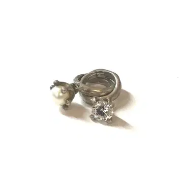 e.m. 이엠 참 펜던트 탑 펄&지르코니아